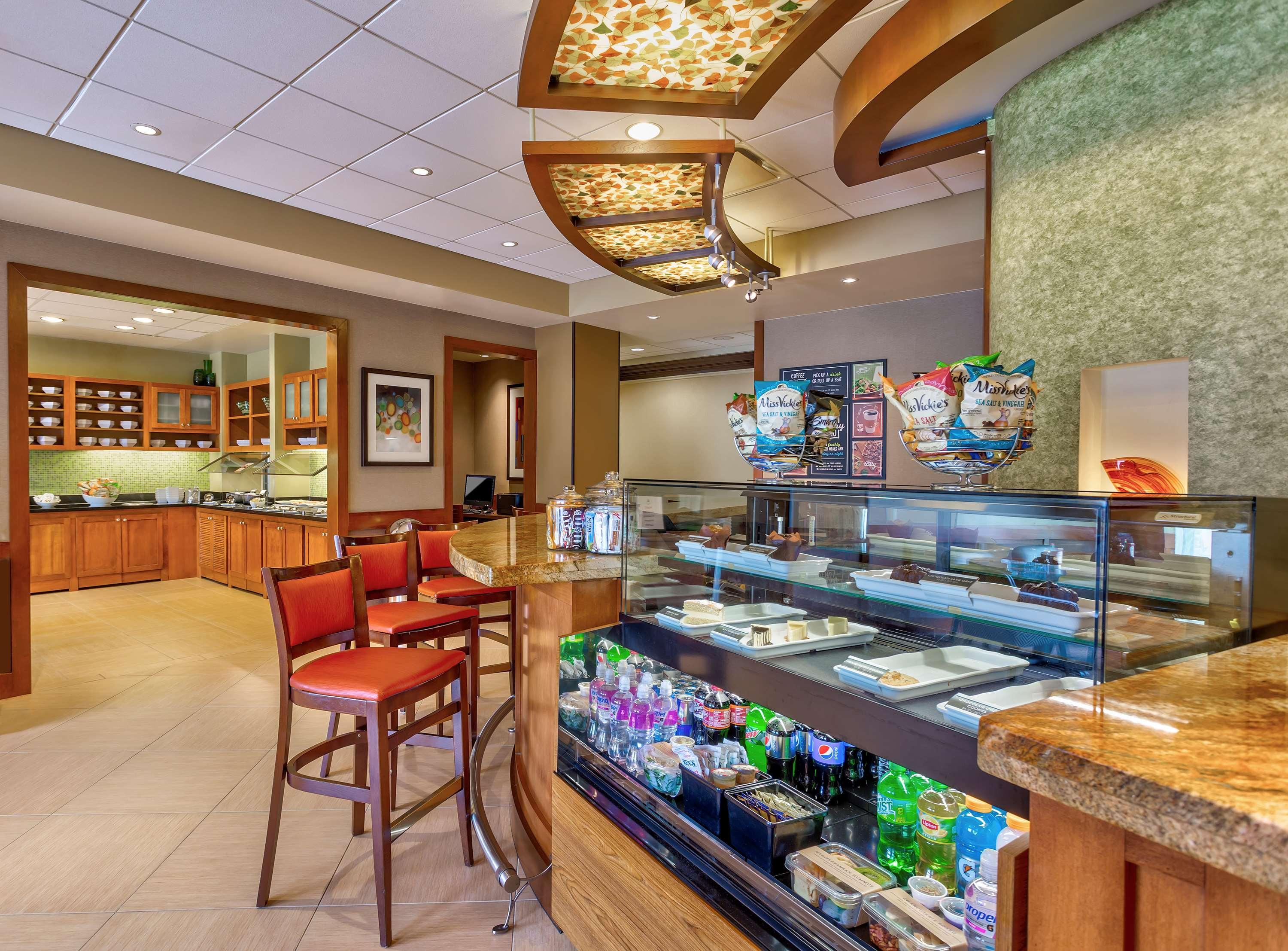 Wyndham Garden Kansas City Airport Екстер'єр фото