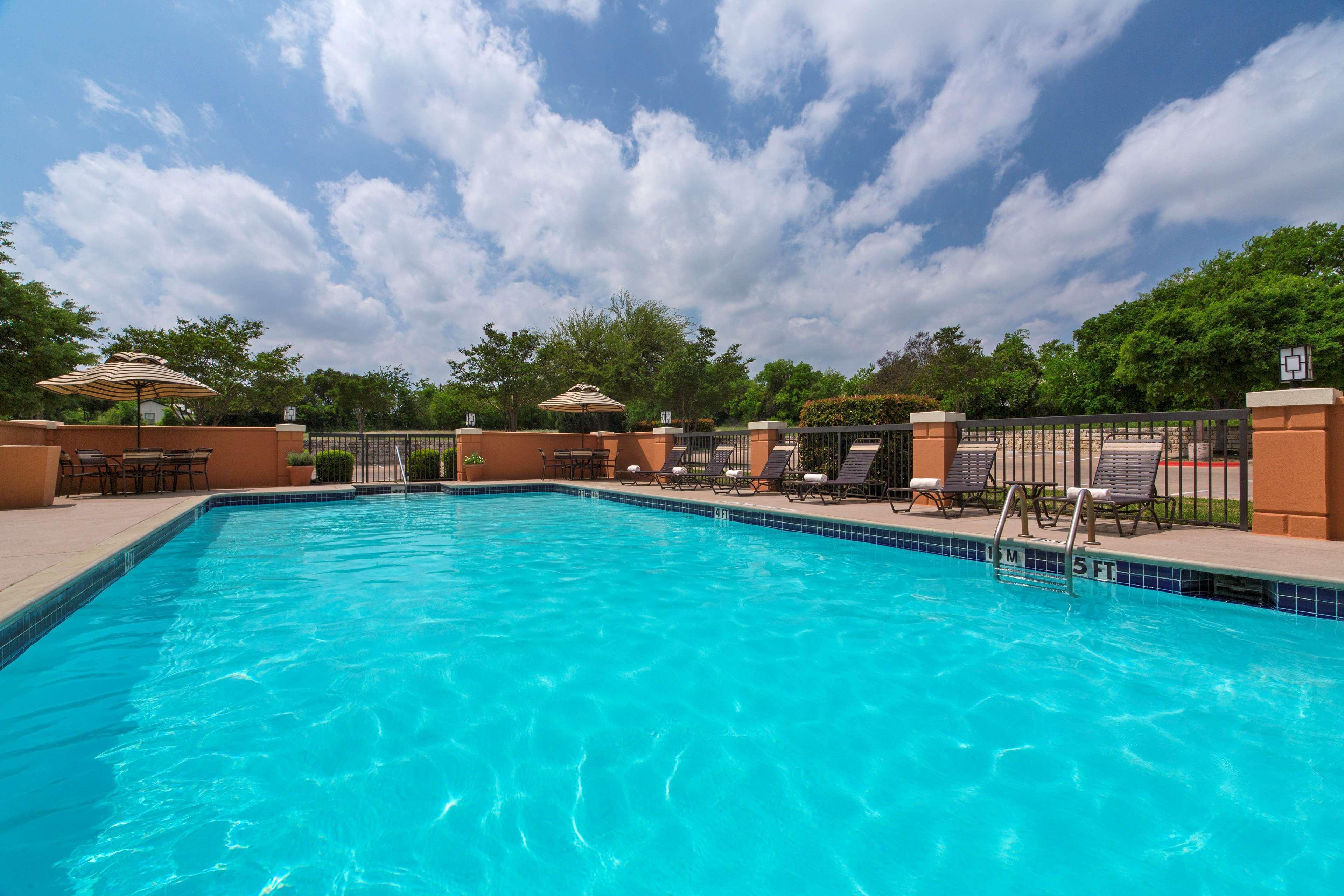 Wyndham Garden Kansas City Airport Екстер'єр фото