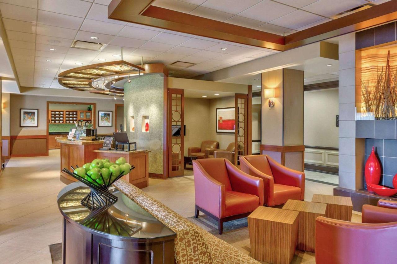 Wyndham Garden Kansas City Airport Екстер'єр фото