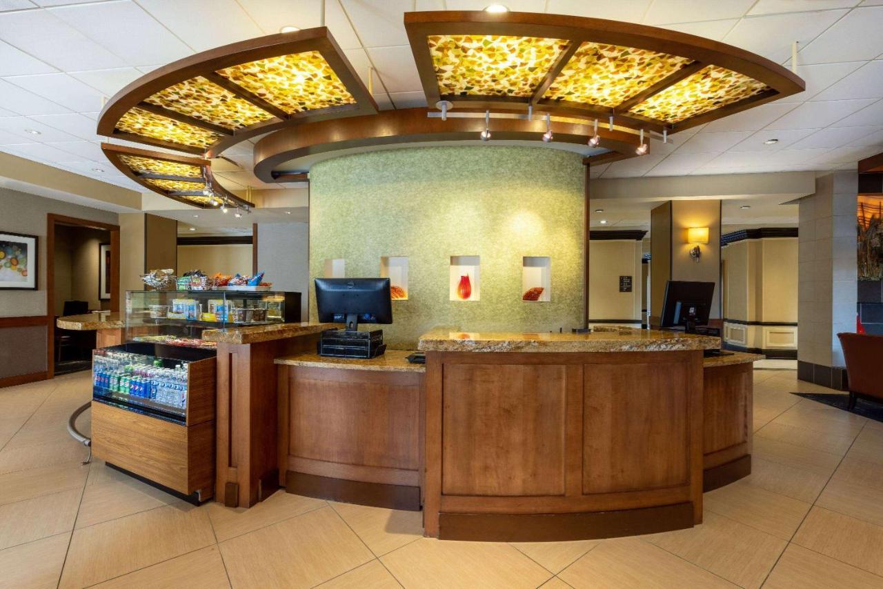 Wyndham Garden Kansas City Airport Екстер'єр фото